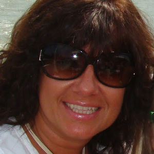 Meet your Posher, Janet